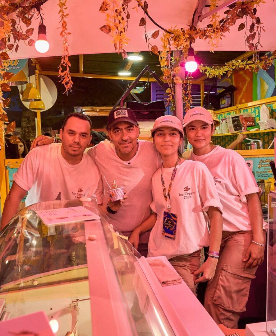 img_0350-3-888x1080 Neiva vivió una de sus fiestas más grandes con el Festival Internacional A la Carta 2025, que desde el jueves hasta el lunes festivo reunió a más de 100 mil asistentes en el Malecón del río Magdalena, dejando un balance histórico: ventas superiores a los $5.500 millones de pesos y una proyección sin precedentes para la gastronomía y la cultura huilense.