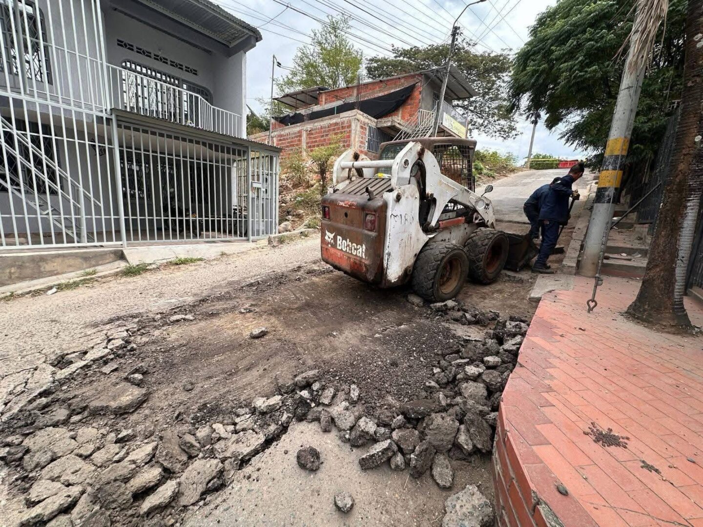 img_4616-3-1440x1080 Neiva adelanta recuperación de vías en varios sectores