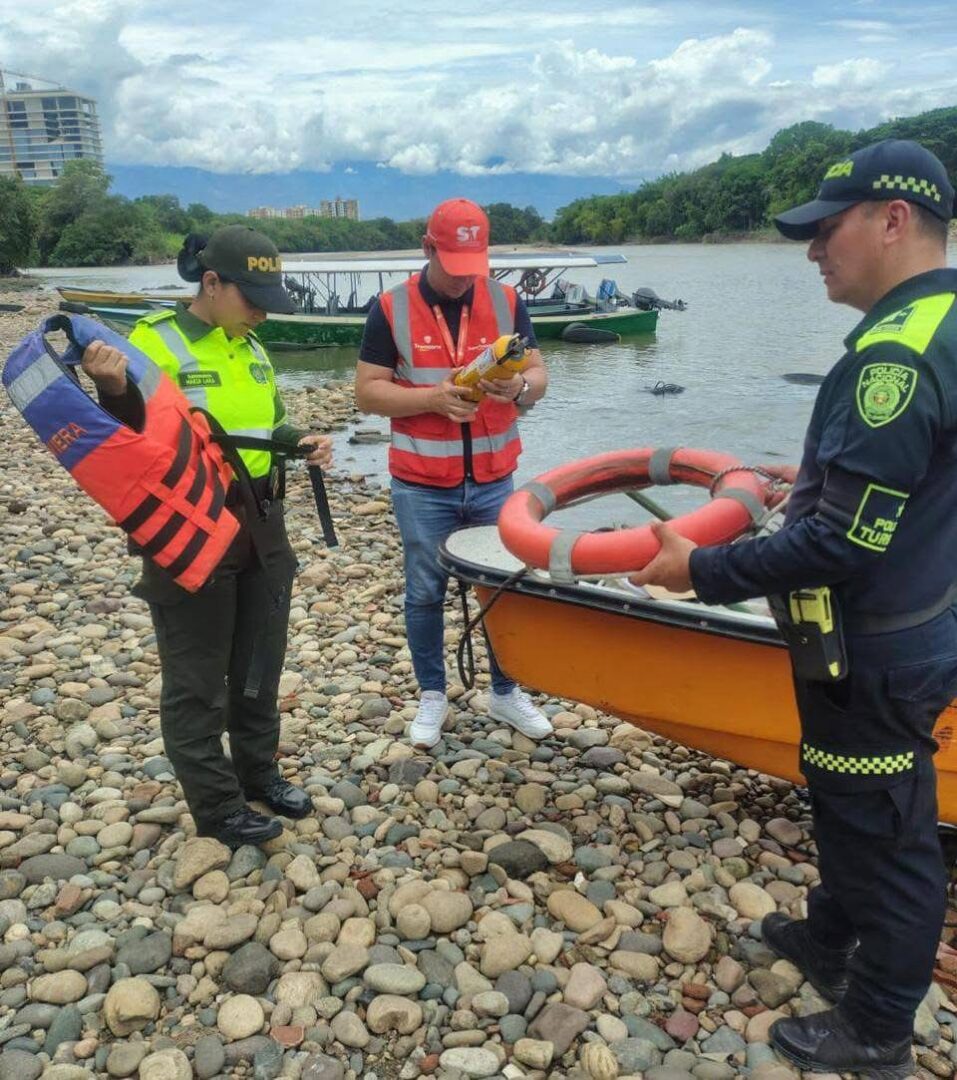 img_7116-3-957x1080 Refuerzan control al transporte fluvial en Neiva para prevenir delitos y garantizar seguridad