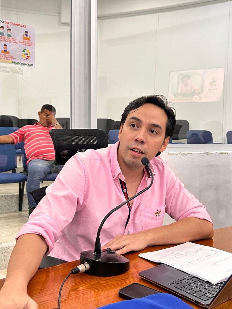 img_2933-3-810x1080 ¡Listo el visto bueno! Emprendimiento y finanzas llegan a los colegios públicos de Neiva